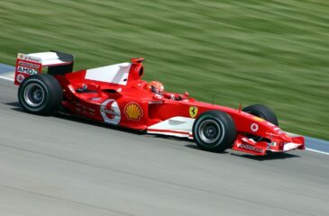 Ferrarilta upea ele Michael Schumacherille – katso kuvat