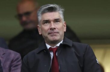 Richard Hughes jättää Liverpoolin