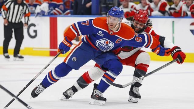 Connor McDavid rikkoi 30 pisteen rajan.
