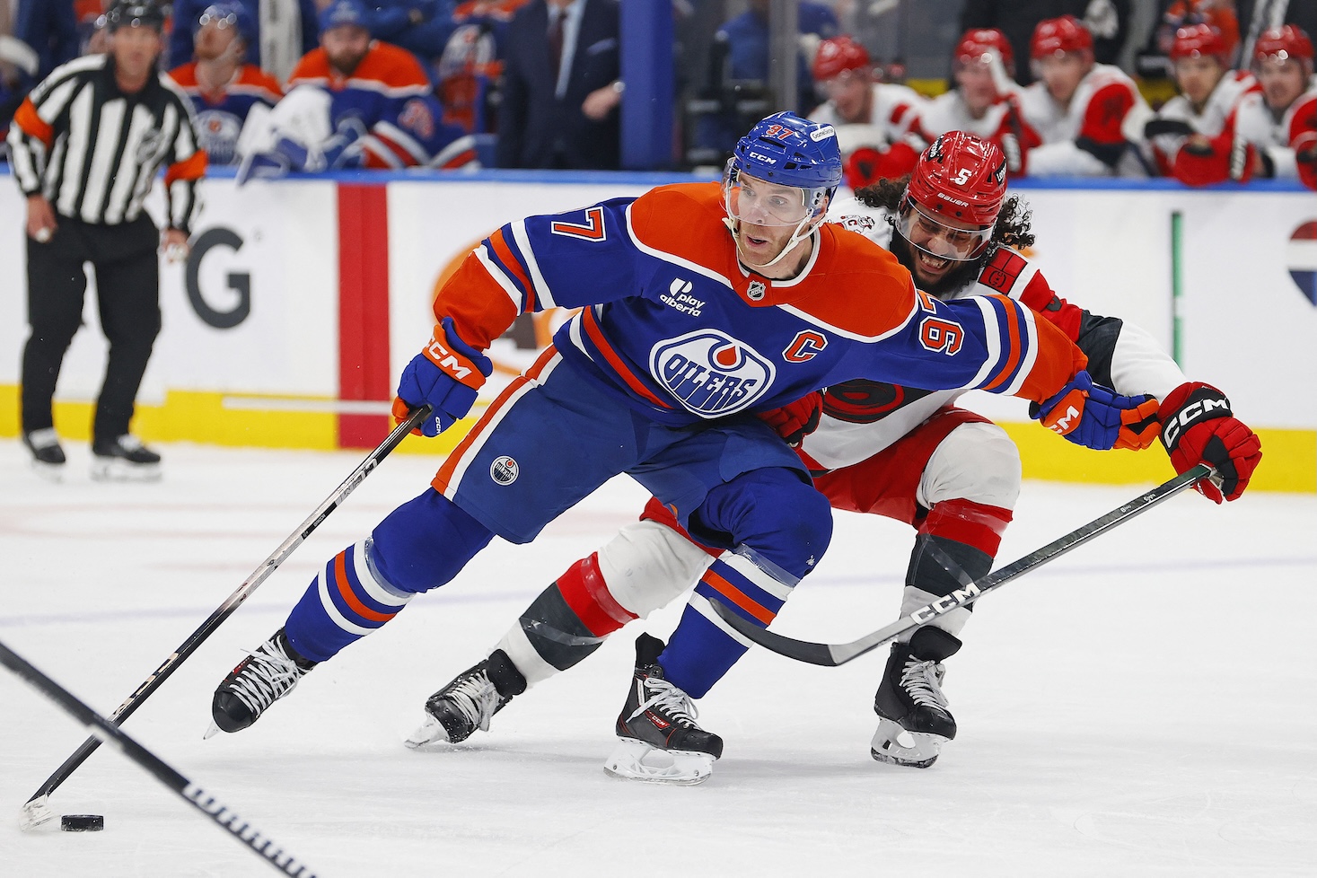 Connor McDavid rikkoi 30 pisteen rajan.