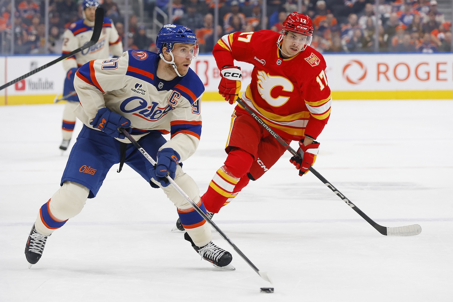NHL-ennätykset ovat vaarassa Connor McDavidin hypätessä kaukaloon.