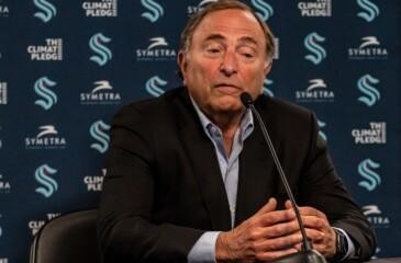 Gary Bettman sohaisi muurahaispesään kommenteillaan.