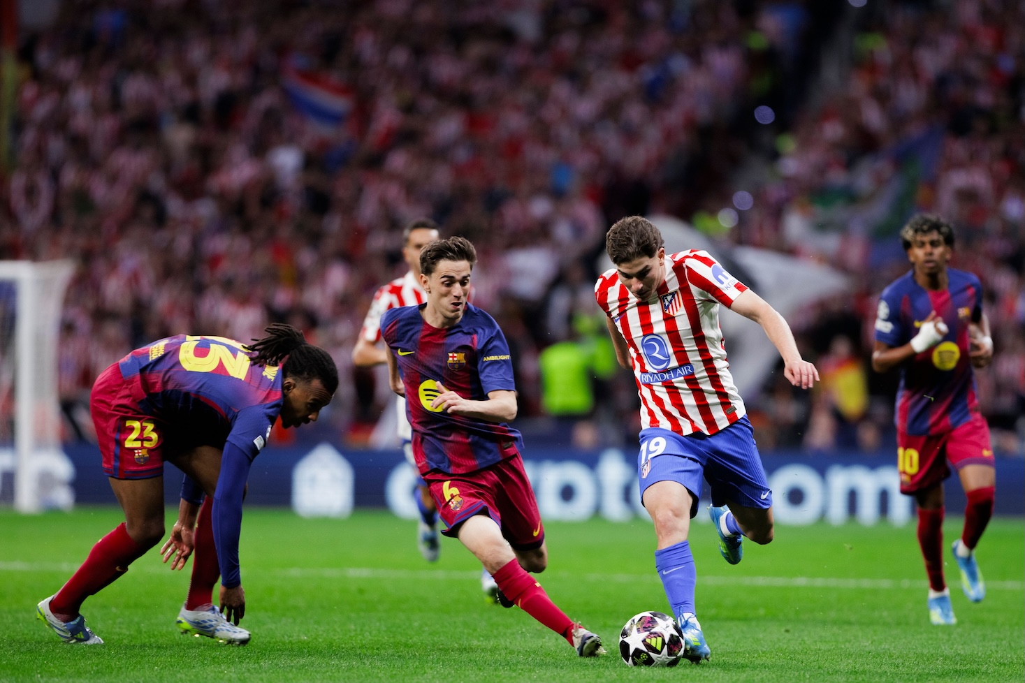 FC Barcelona tuomittiin jättisakkoihin.