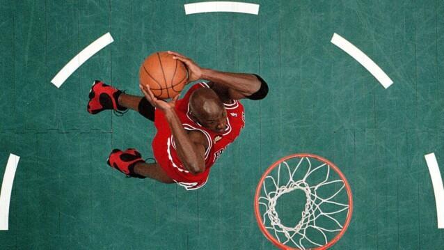 Michael Jordanin pelipaita päätyi kiinteistösijoittajalle.