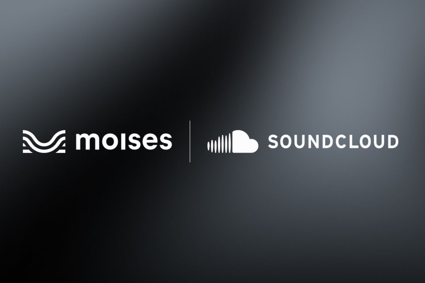 SoundCloud ja Moises -logot rinnakkain tummalla taustalla
