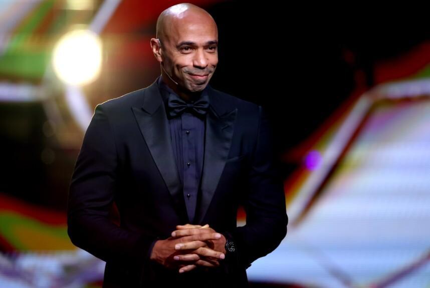 Thierry Henry palkittiin, upea ele.